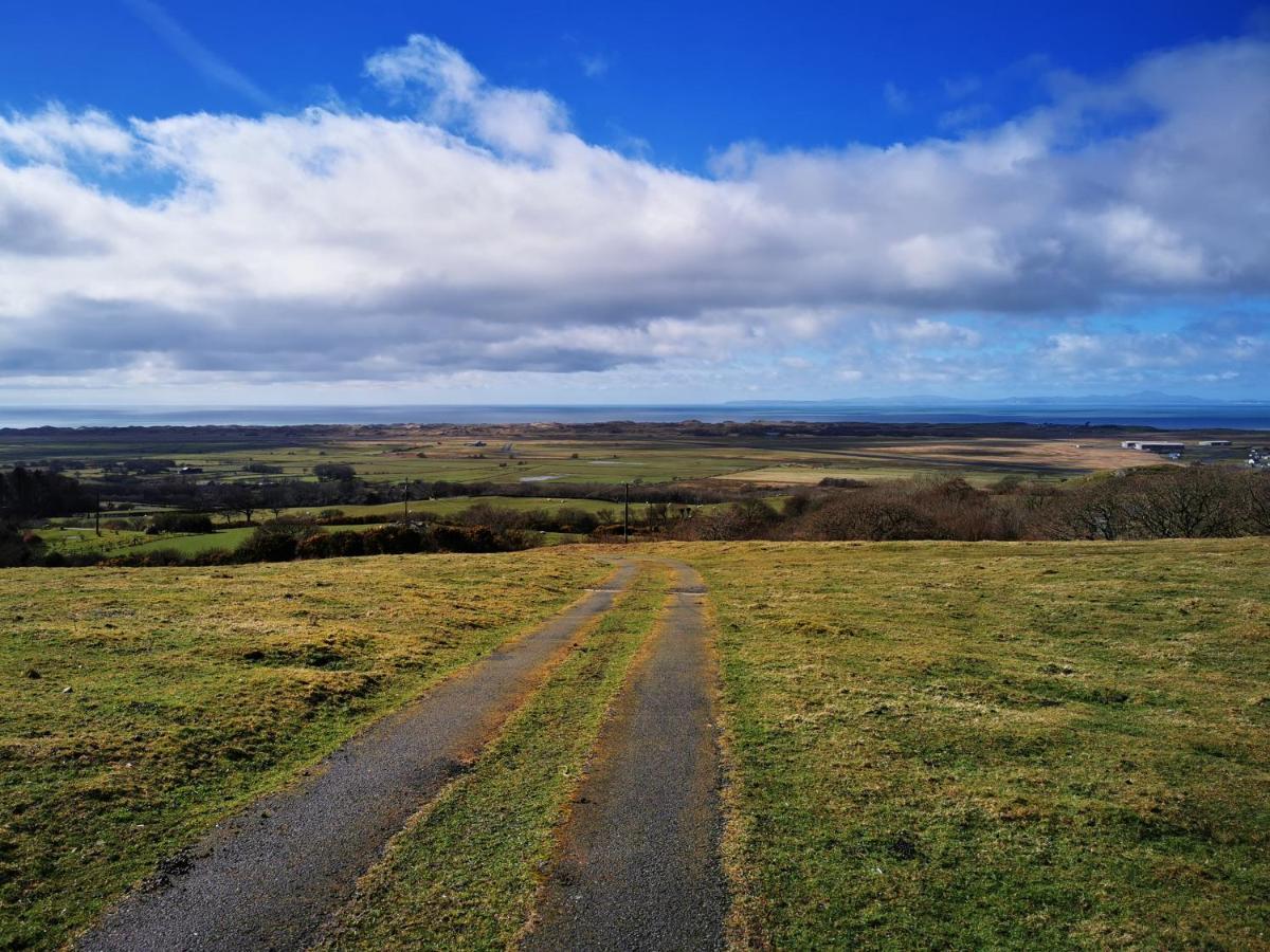 Ty Gwennol Near Gilfach Goch Daire Llanbedr  Dış mekan fotoğraf