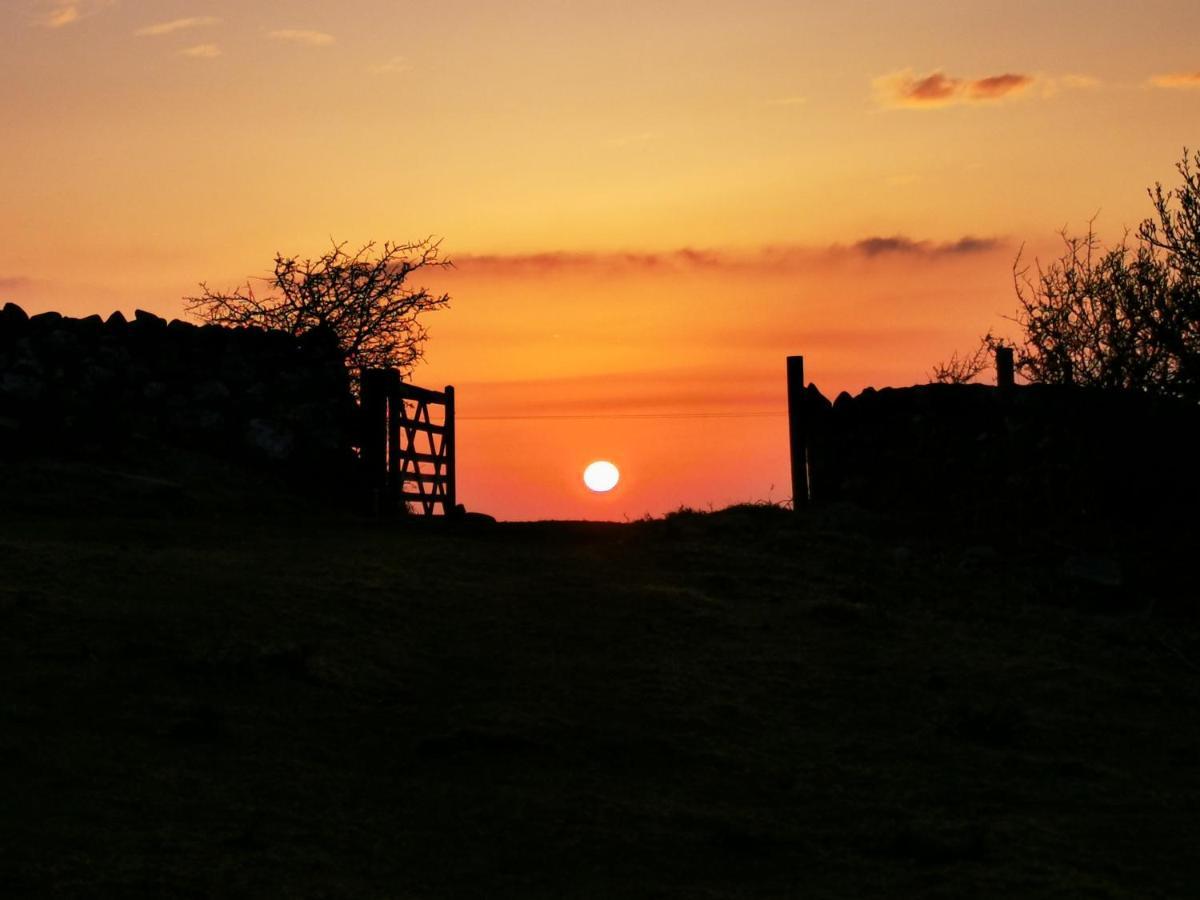 Ty Gwennol Near Gilfach Goch Daire Llanbedr  Dış mekan fotoğraf