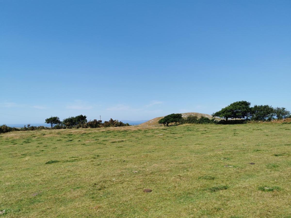 Ty Gwennol Near Gilfach Goch Daire Llanbedr  Dış mekan fotoğraf