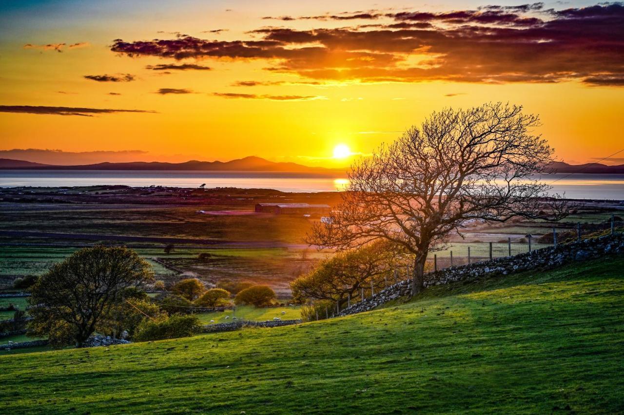 Ty Gwennol Near Gilfach Goch Daire Llanbedr  Dış mekan fotoğraf