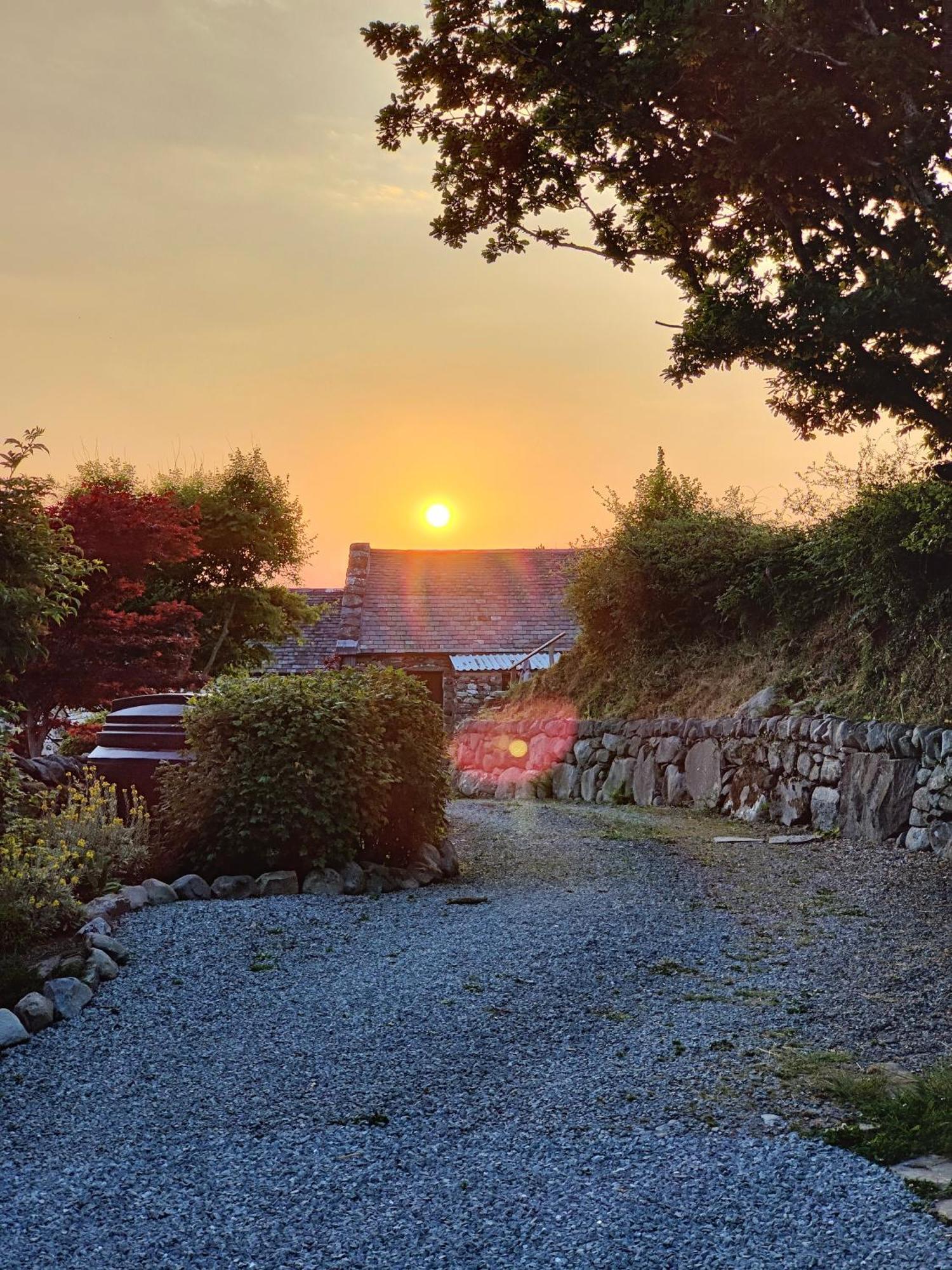 Ty Gwennol Near Gilfach Goch Daire Llanbedr  Dış mekan fotoğraf